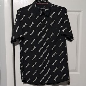 NWOT!! Savage Black and White Logo Button Up Men's Shirt Size M